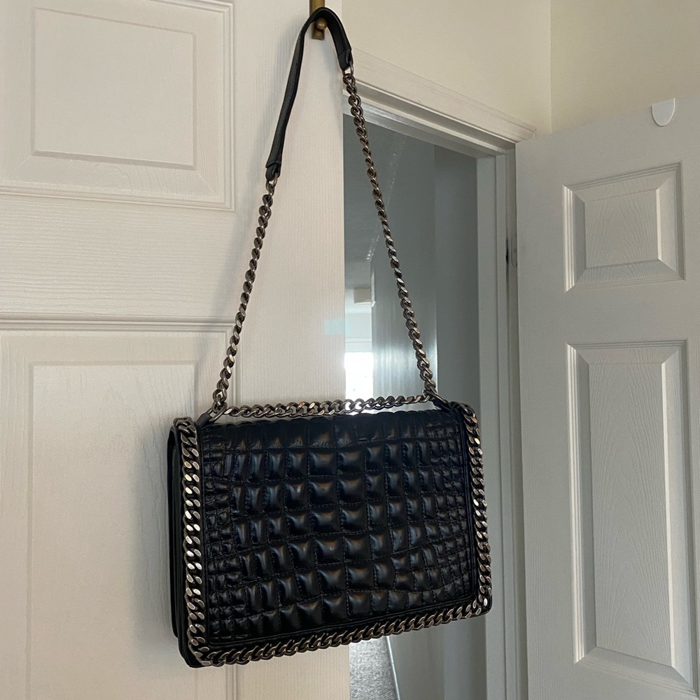 Elegant Black Quilted Chain Shoulder Bag